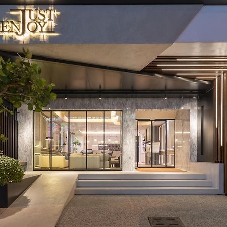 Just Enjoy Business Hotel Tainan Zewnętrze zdjęcie