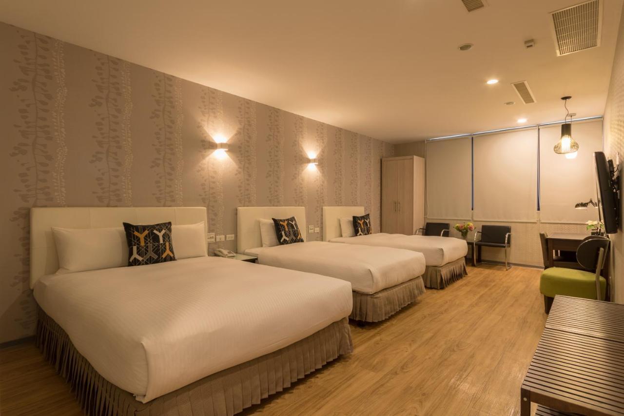 Just Enjoy Business Hotel Tainan Zewnętrze zdjęcie