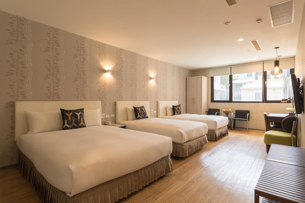Just Enjoy Business Hotel Tainan Zewnętrze zdjęcie