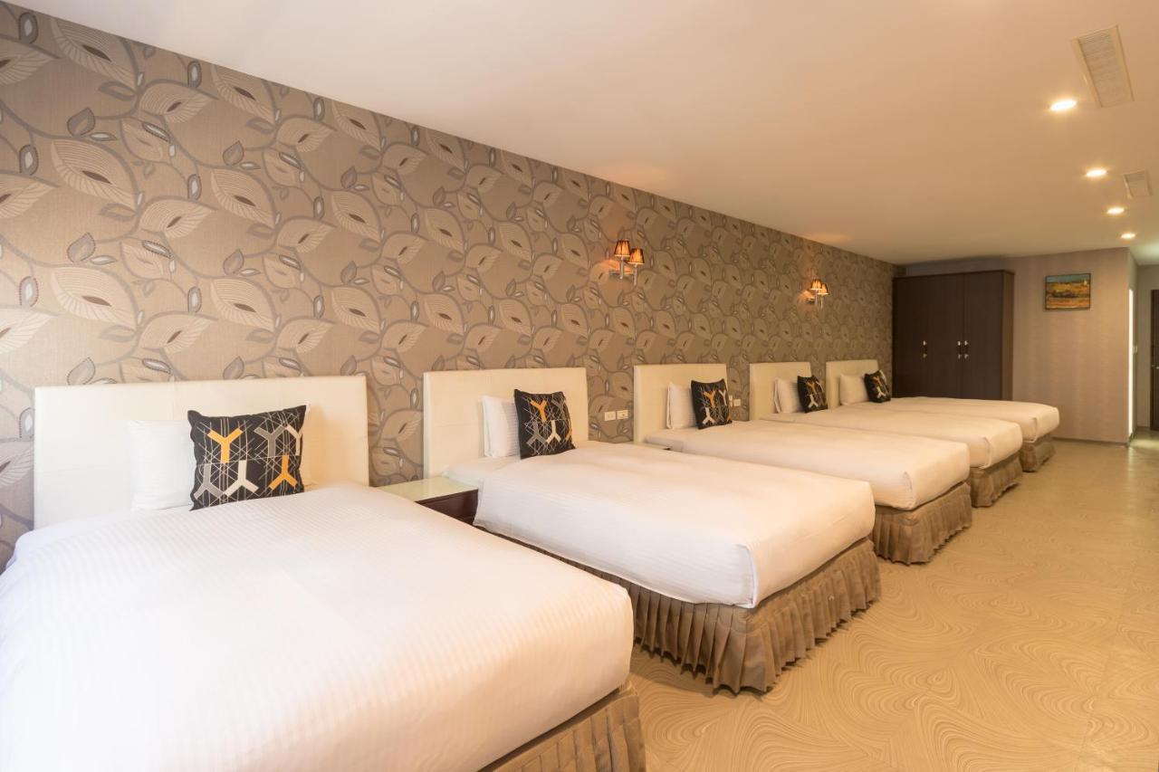 Just Enjoy Business Hotel Tainan Zewnętrze zdjęcie
