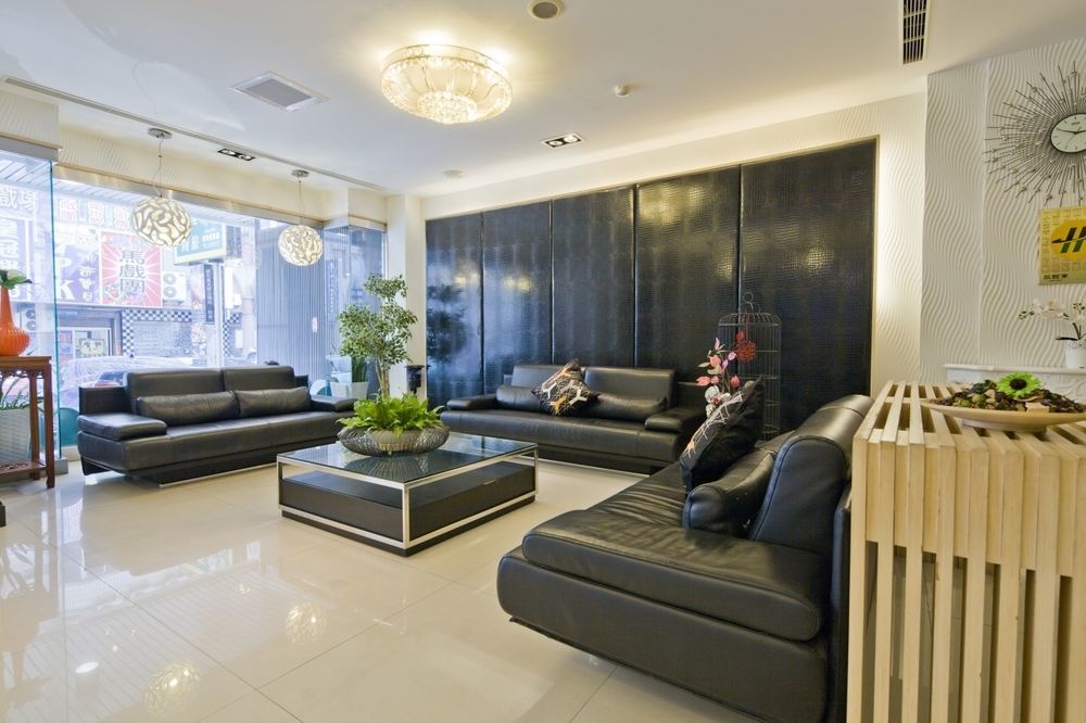 Just Enjoy Business Hotel Tainan Zewnętrze zdjęcie